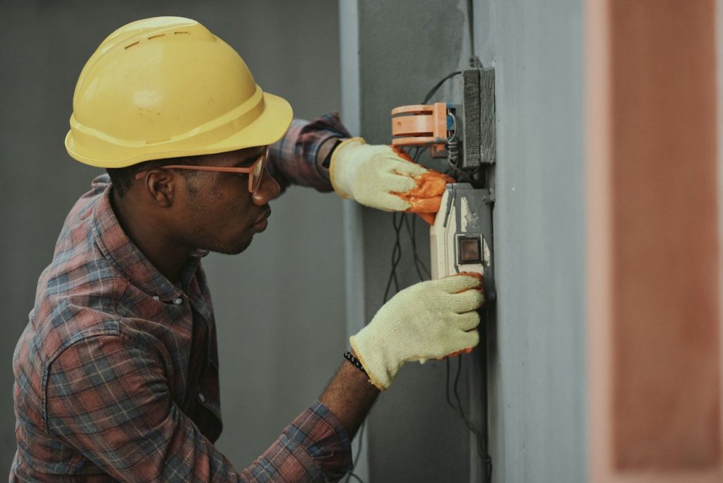 Electrical, controls & instrumentation